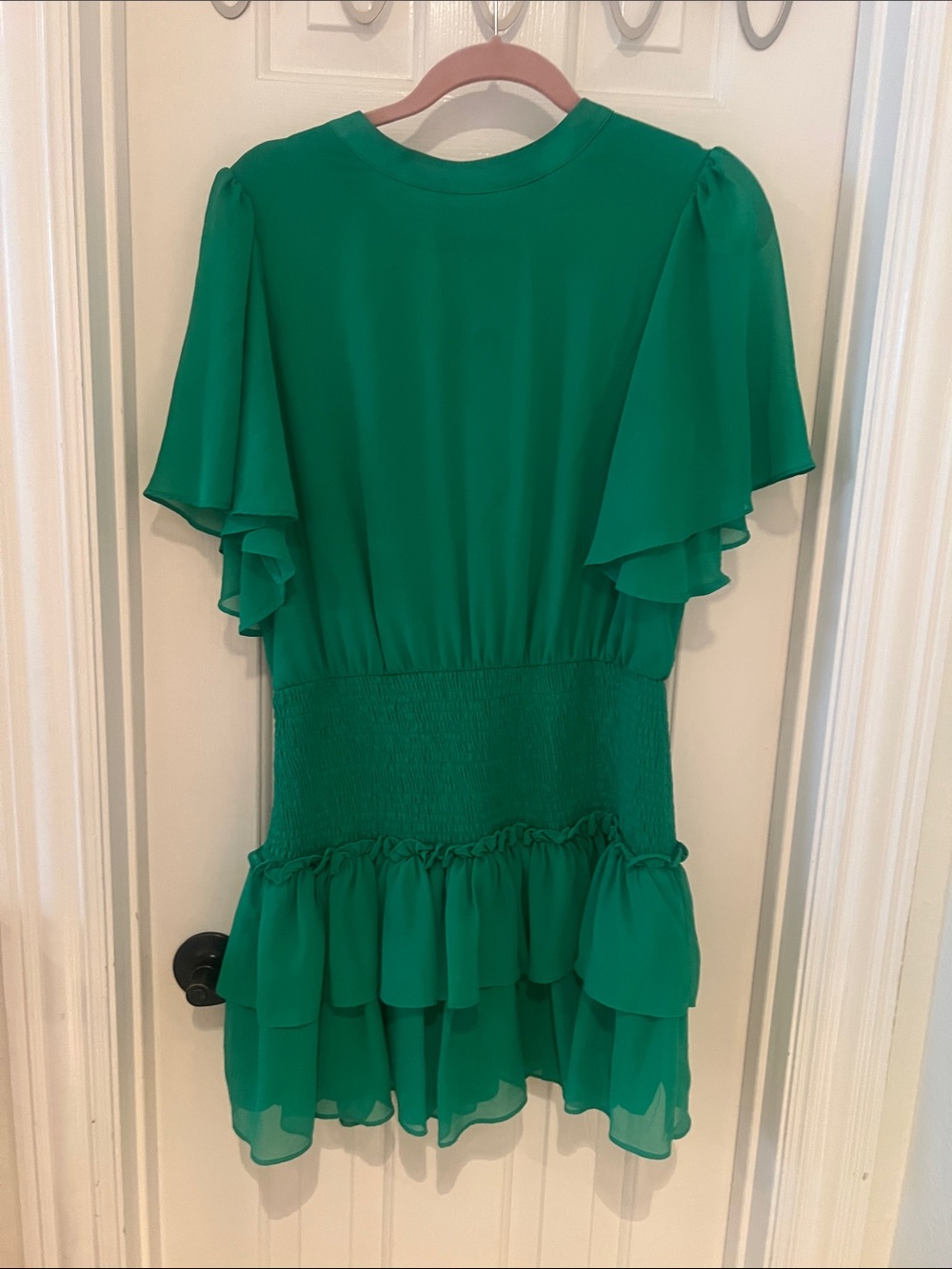 TCEC Kelly Green Flutter-Sleeve Smocked Waist Tiered Mini Dress